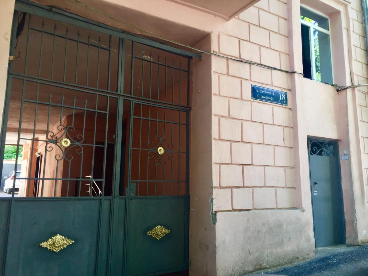 Very Center Of The Old City-Stylish Apartment تبليسي المظهر الخارجي الصورة