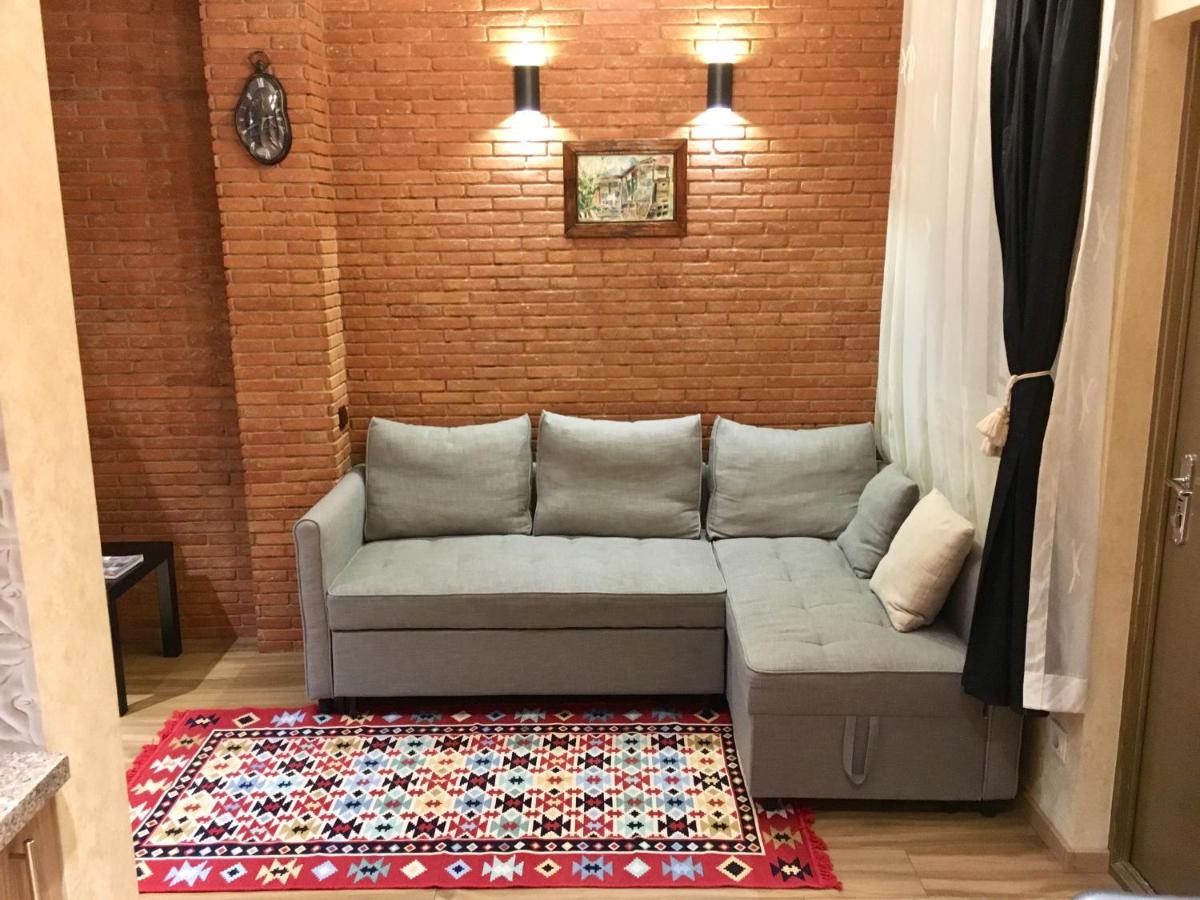 Very Center Of The Old City-Stylish Apartment تبليسي المظهر الخارجي الصورة