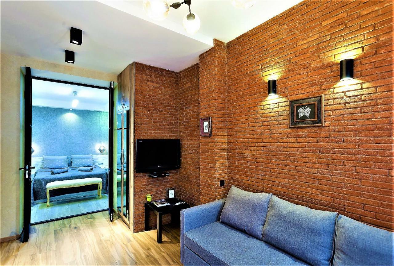 Very Center Of The Old City-Stylish Apartment تبليسي المظهر الخارجي الصورة