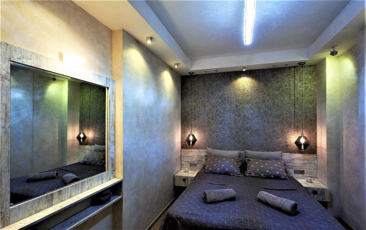 Very Center Of The Old City-Stylish Apartment تبليسي المظهر الخارجي الصورة